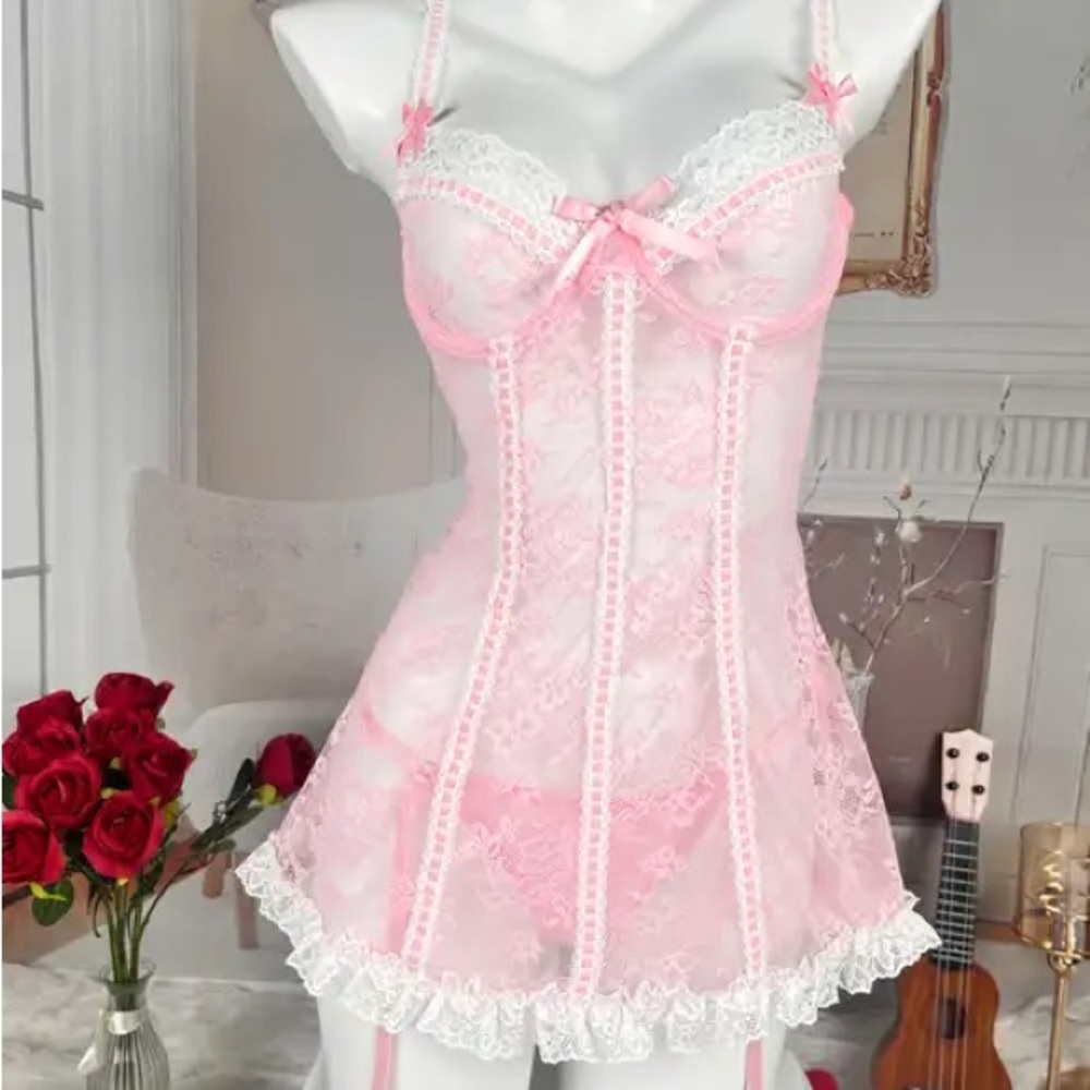 Elegant See-Through Lace Panties Dress
Fishnet Garter Stockings 3-Piece Set